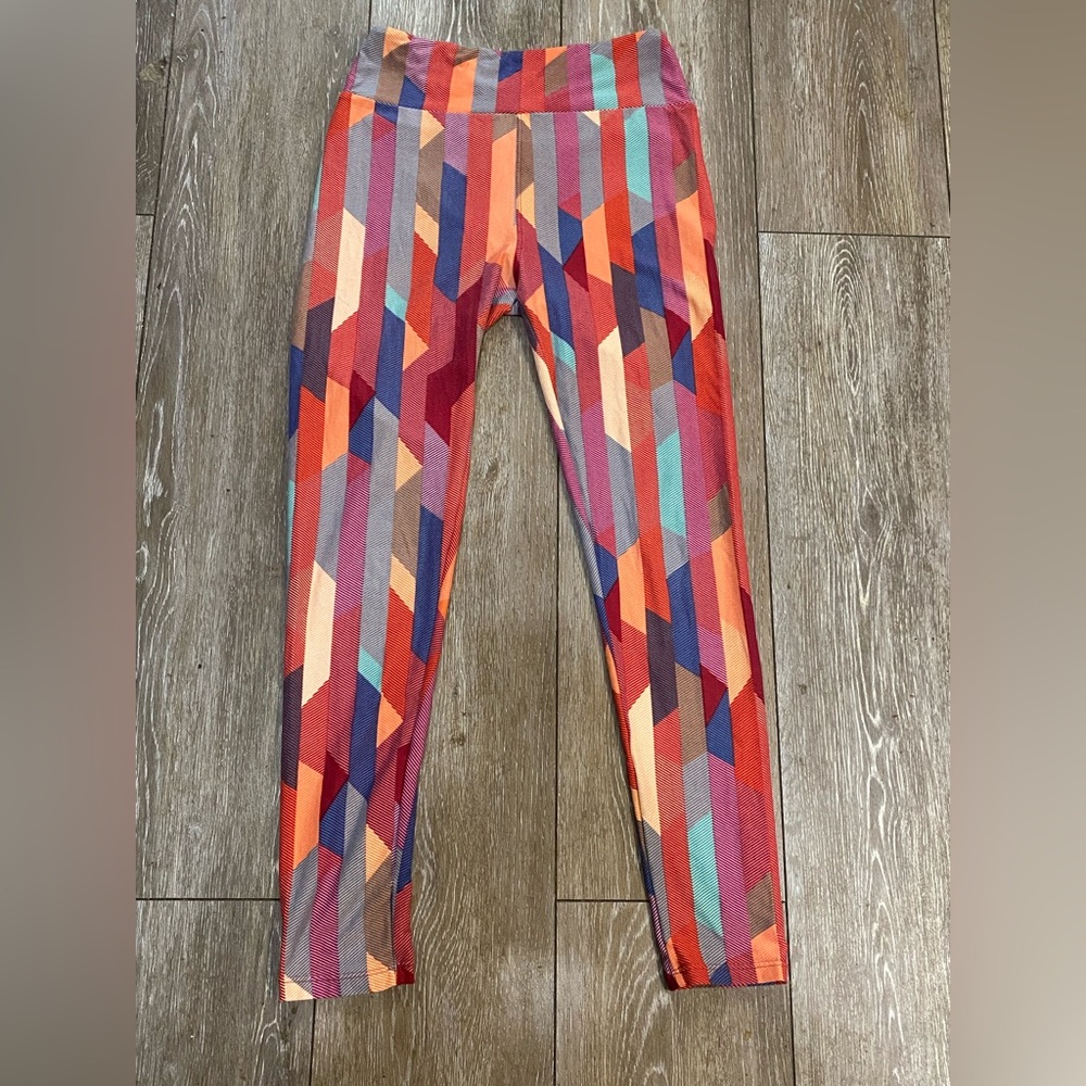 LuLaRoe OS Leggings Geometric Multi-Color Chevron Abstract Striped One Size